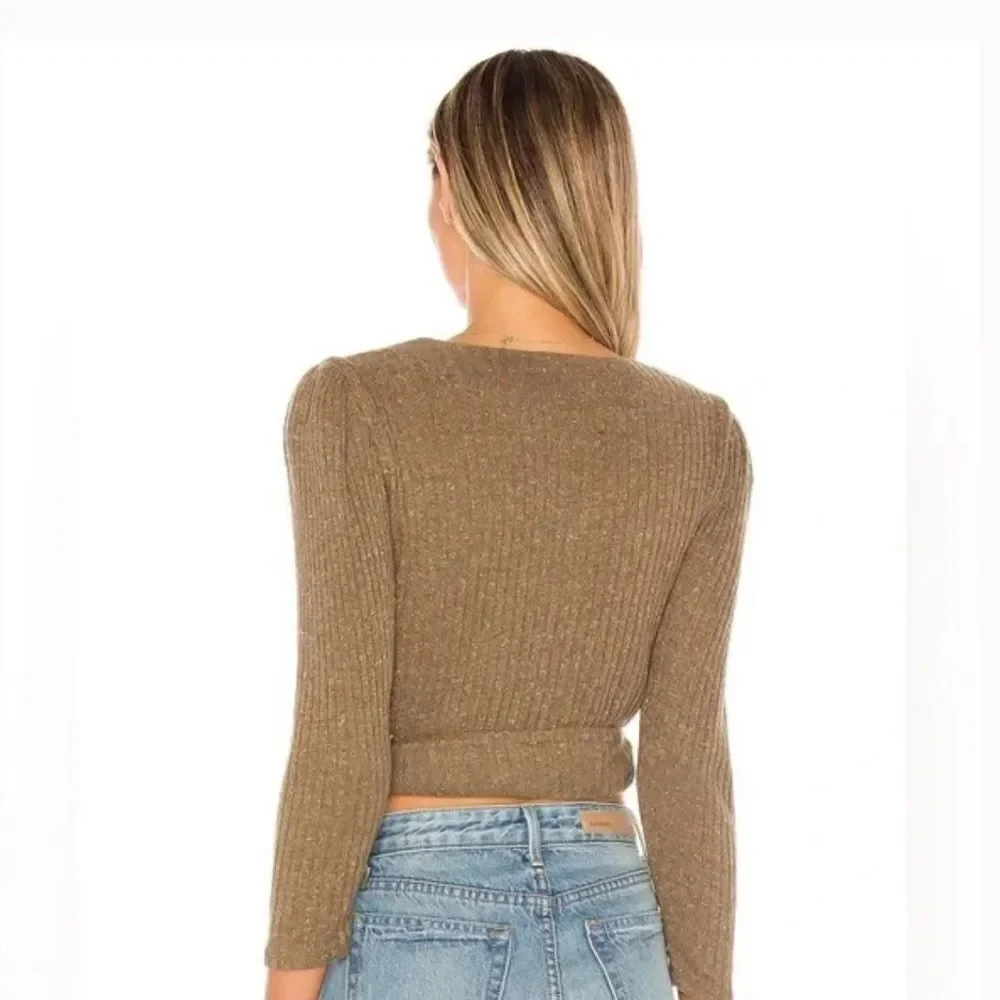 Revolve Majorelle Damien Ribbed Cropped Wrap Sweater in Mocha Brown Sz XS - Picture 3 of 12